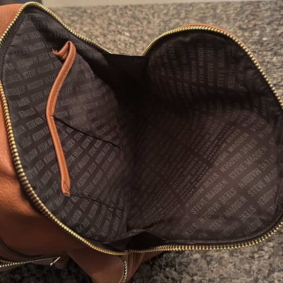 Steve Madden brown pebbled soft vegan leather backpack bag EUC - Picture 11 of 16